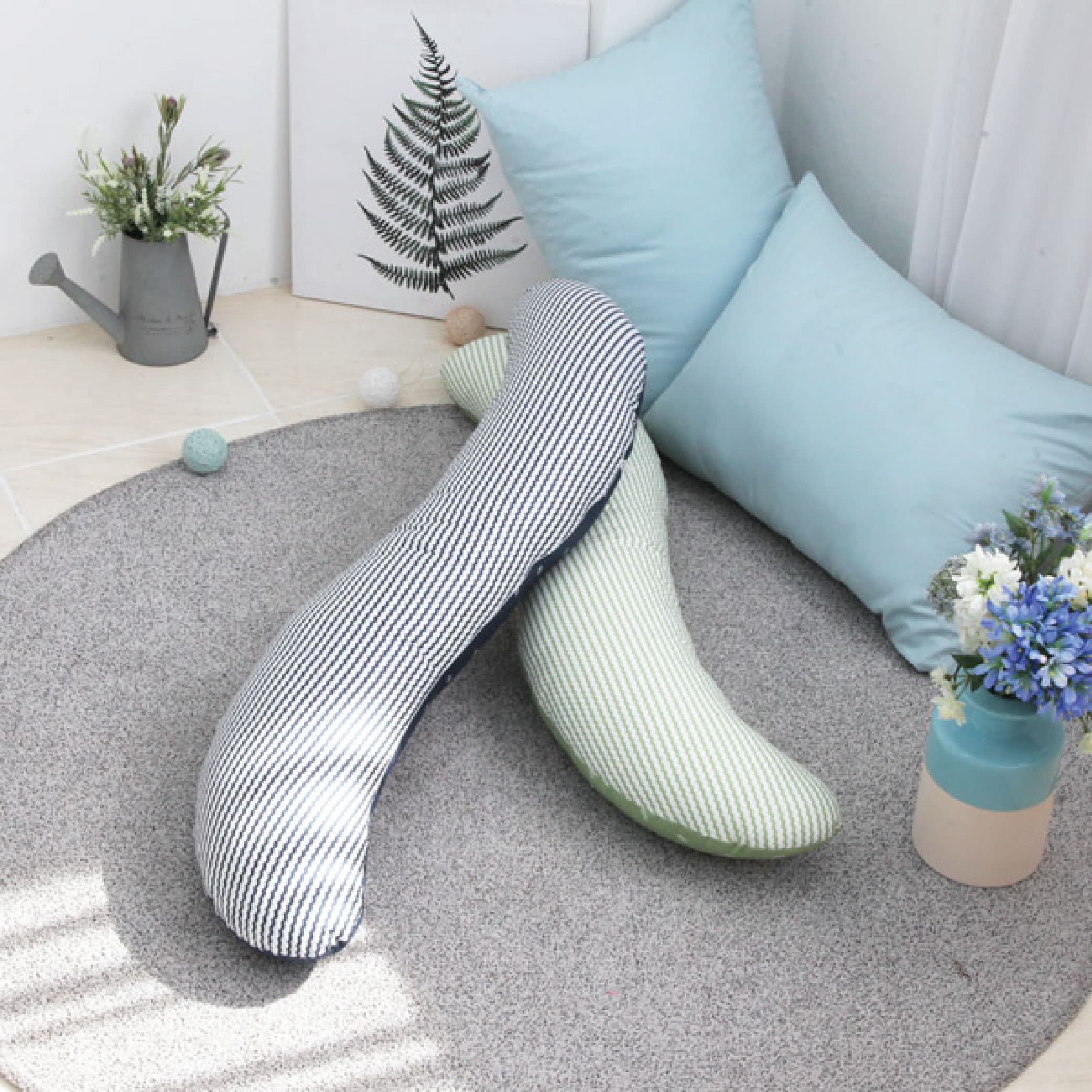 S Shaped Leaf Body Pillow